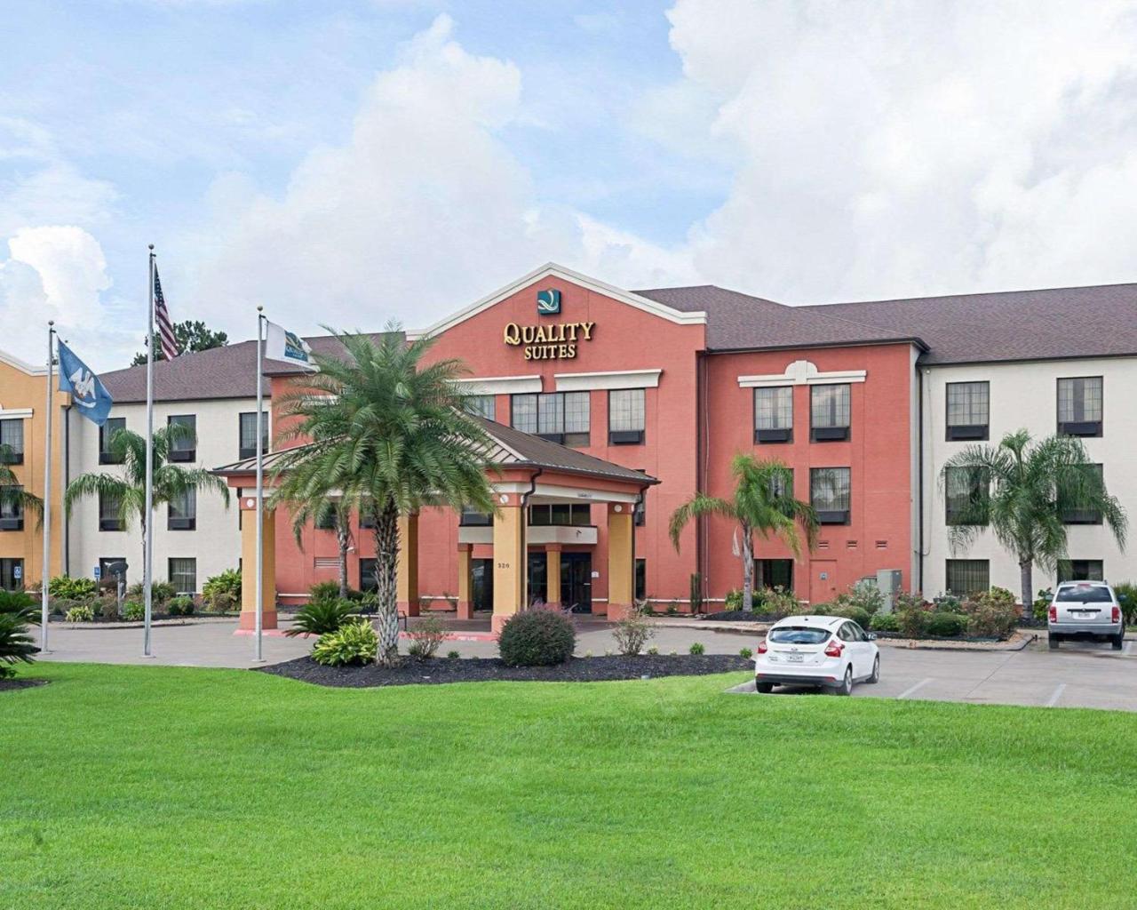 Quality Suites Sulphur Exterior foto